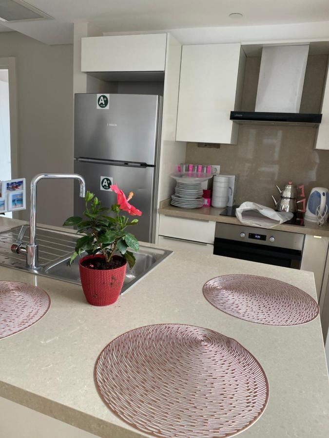 Ultra Lux Daire Apartment Истанбул Екстериор снимка